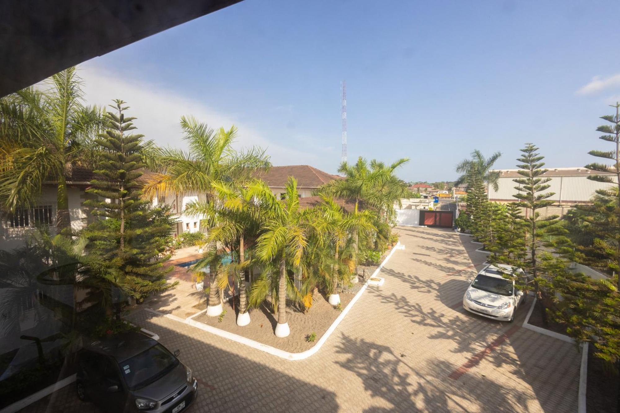 Bragha Apartments And Hotel Sekondi-Takoradi Dış mekan fotoğraf