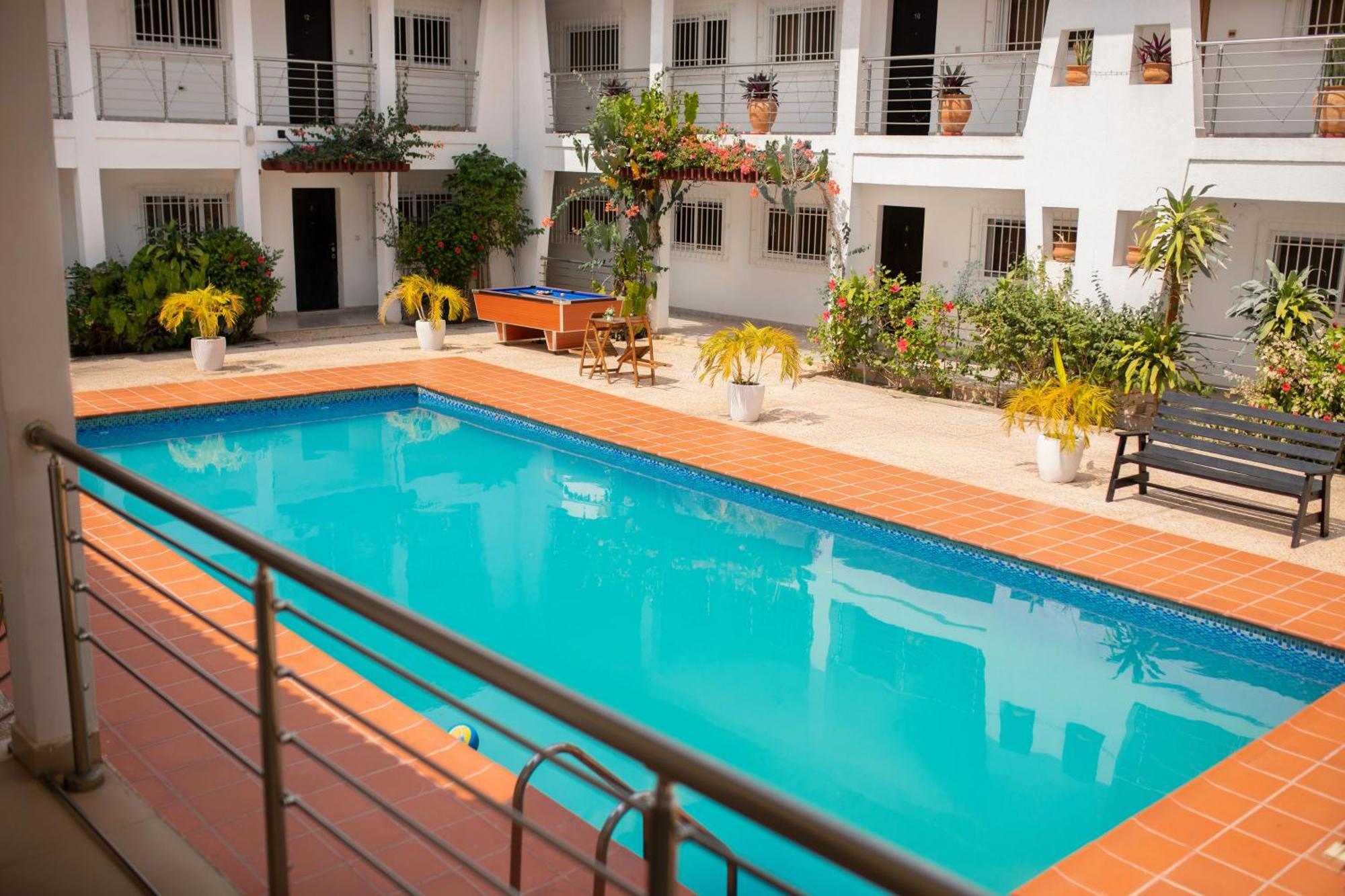Bragha Apartments And Hotel Sekondi-Takoradi Dış mekan fotoğraf